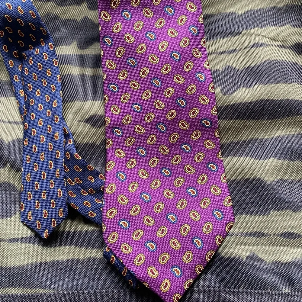 Tommy Hilfiger Purple and Blue Patterned Tie made in Italy - Silk